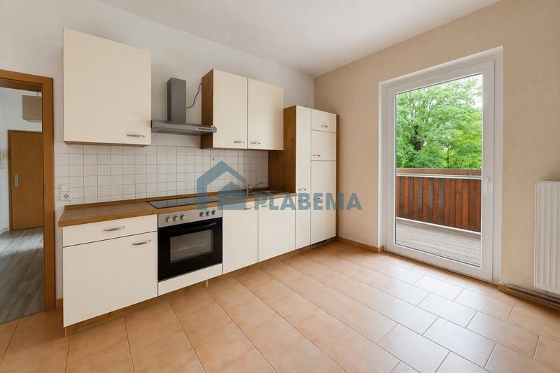 2-Zimmer-Wohnung mit Balkon, Einbauküche und Abstellkammer
